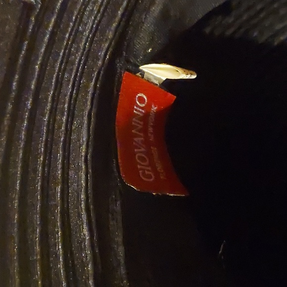 Giovanni Dress Hat - Picture 5 of 5